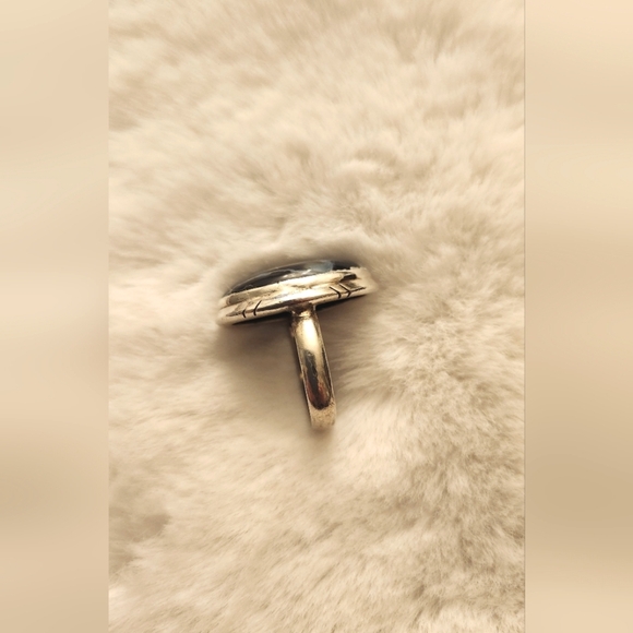 Crystal Stone And Silver Ring - Picture 8 of 9